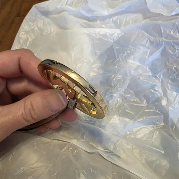 Michael Kors MK logo bag charm with a beige leather strap - Picture 7 of 9